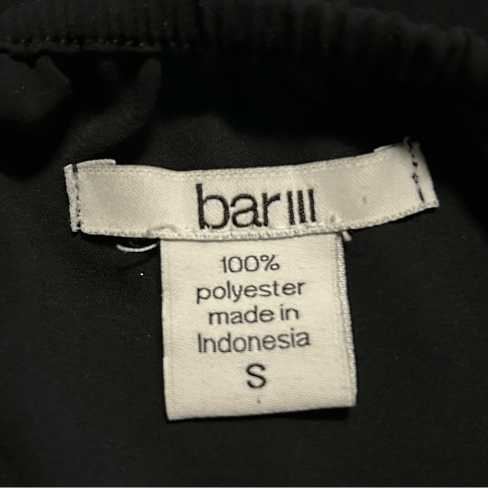 3/$20 Bar III sheer ruffle top, size small - Picture 6 of 7